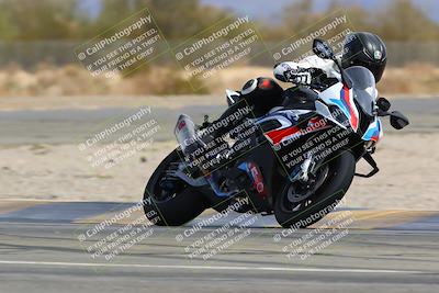 media/Mar-13-2022-SoCal Trackdays (Sun) [[112cf61d7e]]/Turn 2 (130pm)/